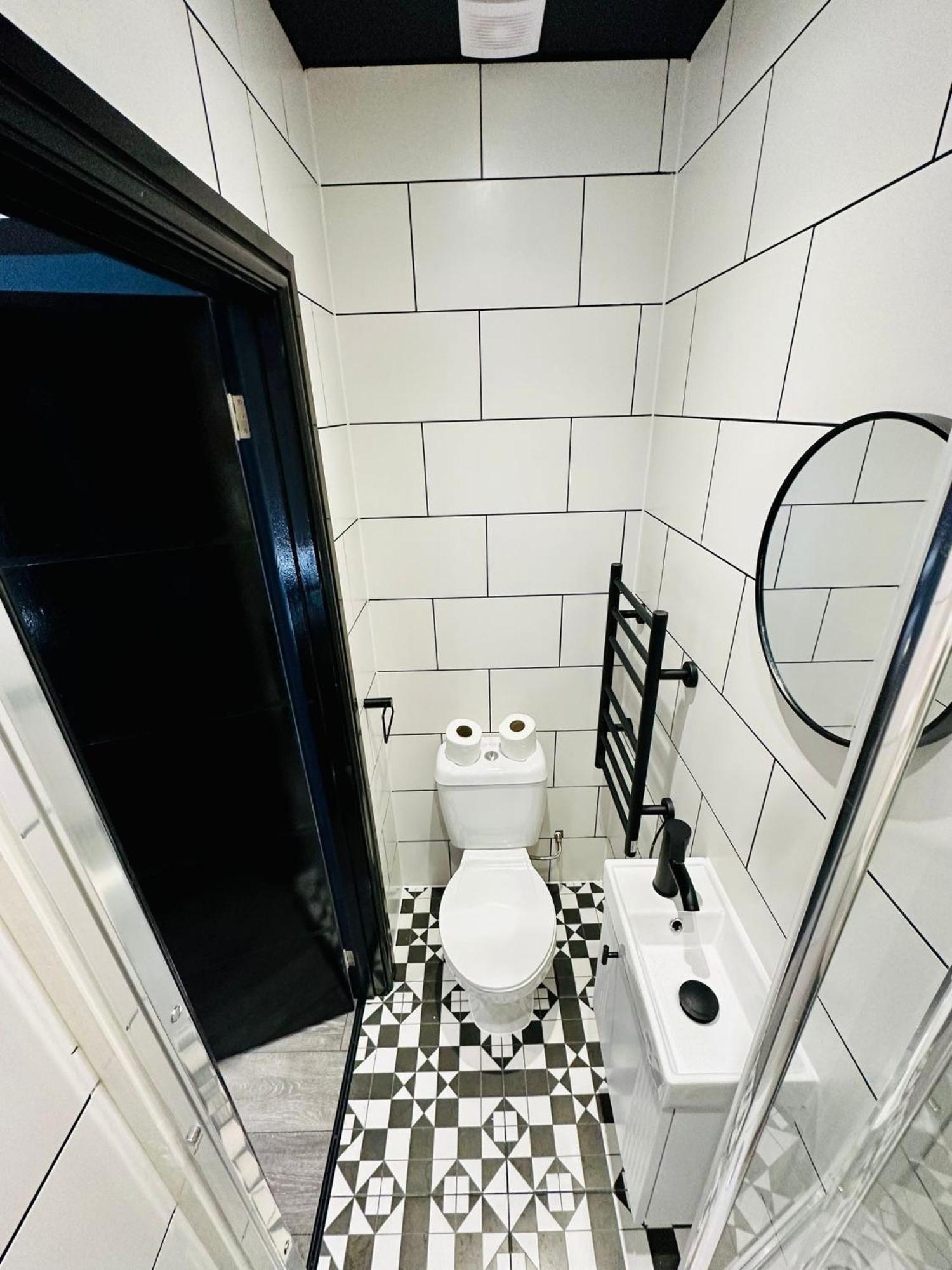 London 39 Blue House Luxury Ensuite Ideal For Tourists Extérieur photo